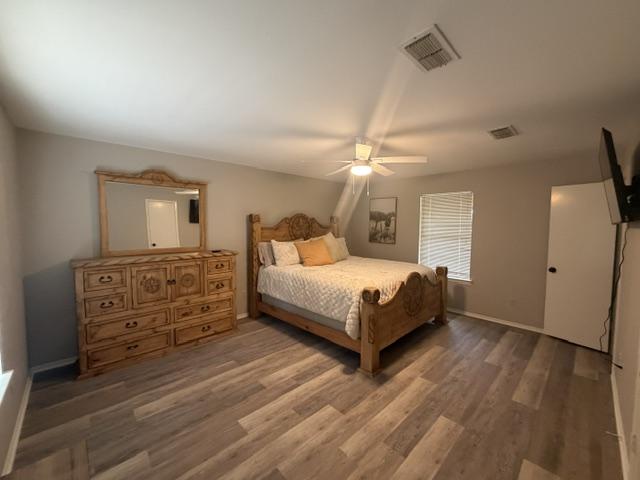 Ranch house second bedroom
